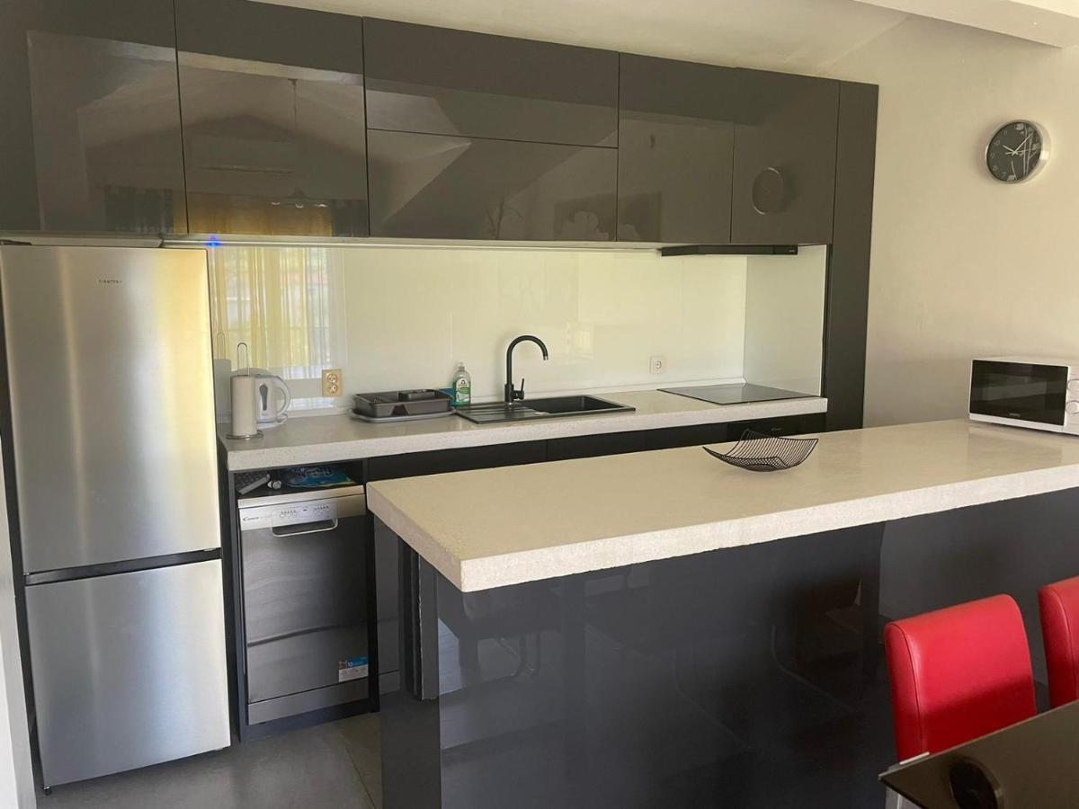 Sweet Apartment In Quiet Part Of Split Exterior foto